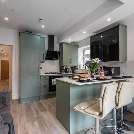 Luxury Apartments In Cardiff City Centre Екстер'єр фото