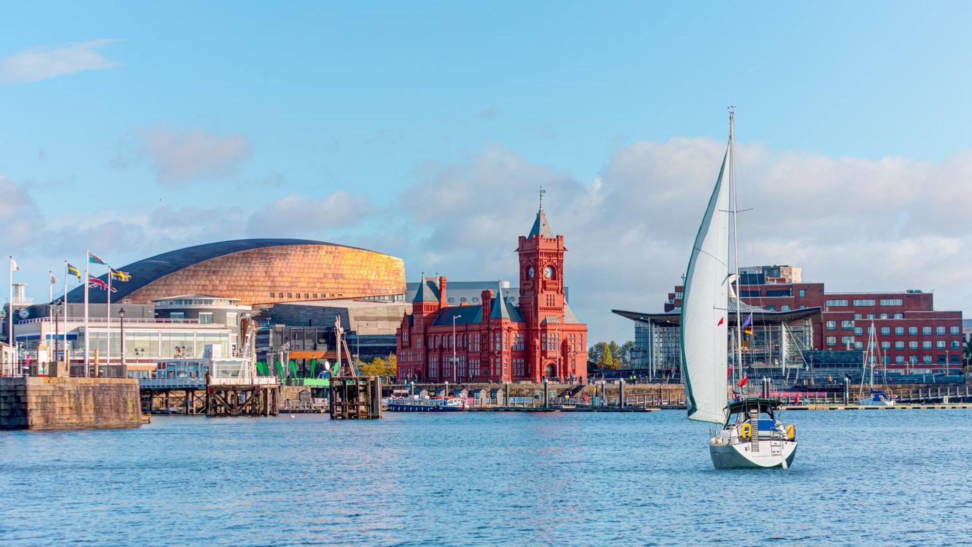 Luxury Apartments In Cardiff City Centre Екстер'єр фото
