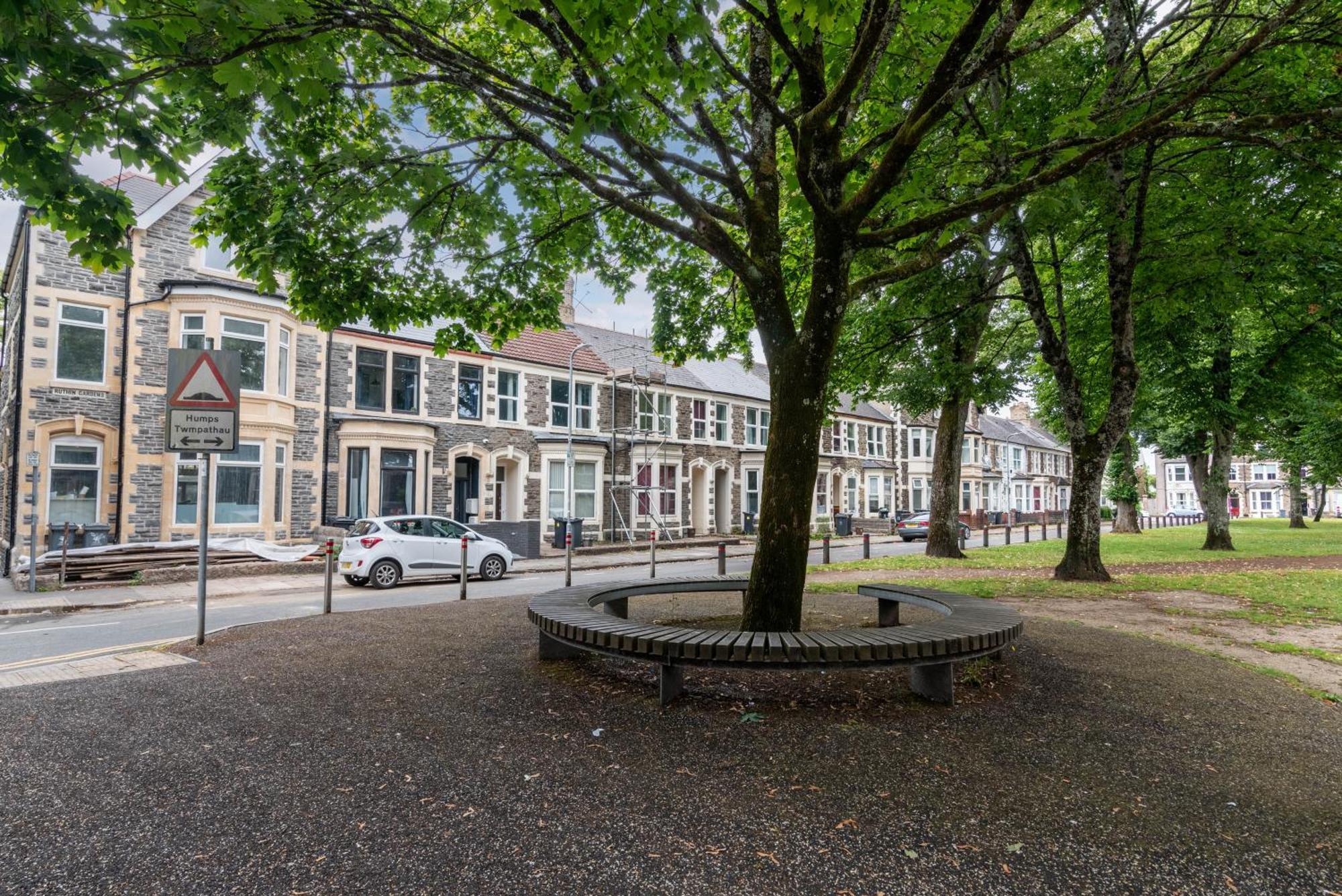 Luxury Apartments In Cardiff City Centre Екстер'єр фото