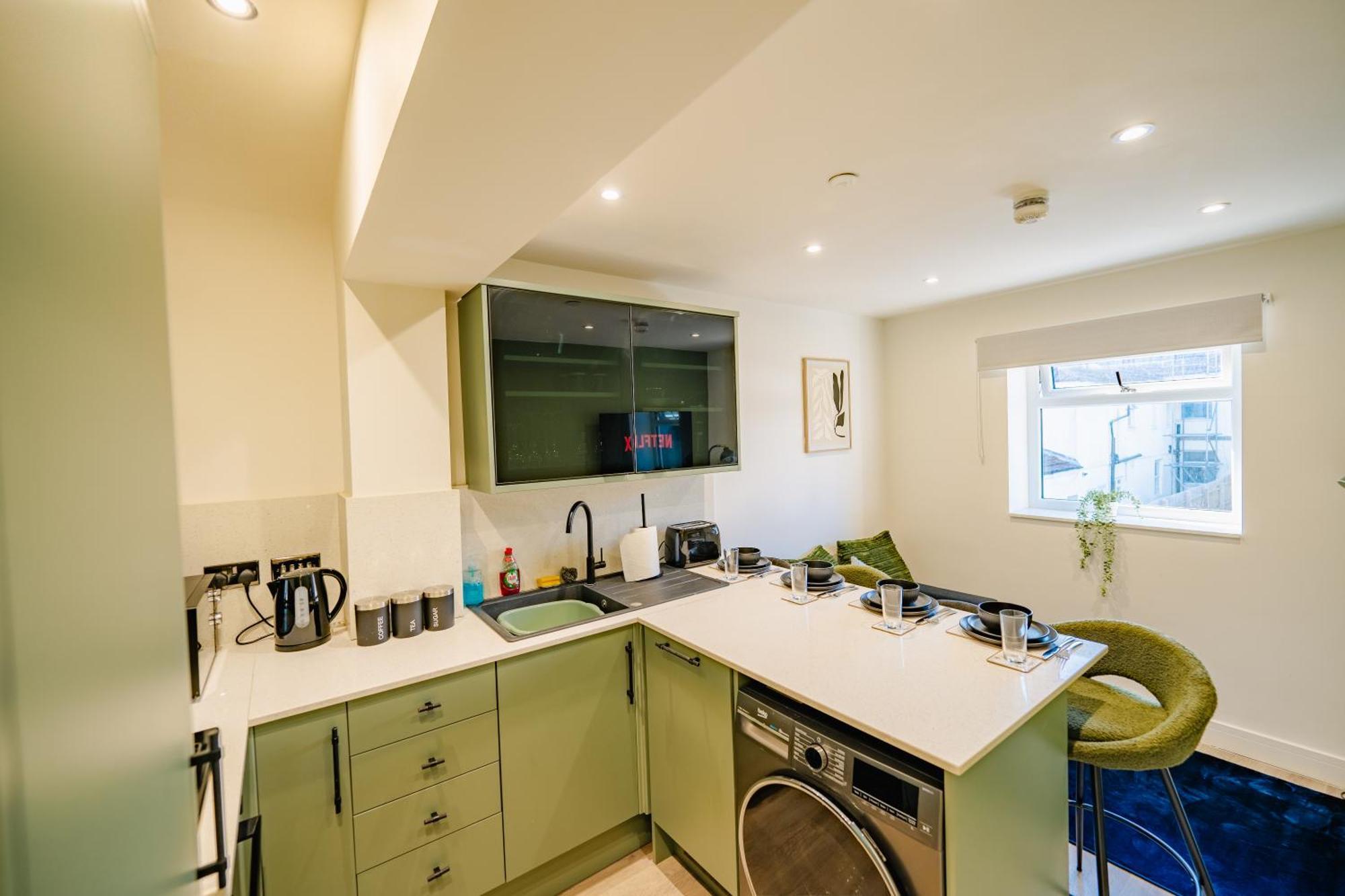 Luxury Apartments In Cardiff City Centre Номер фото